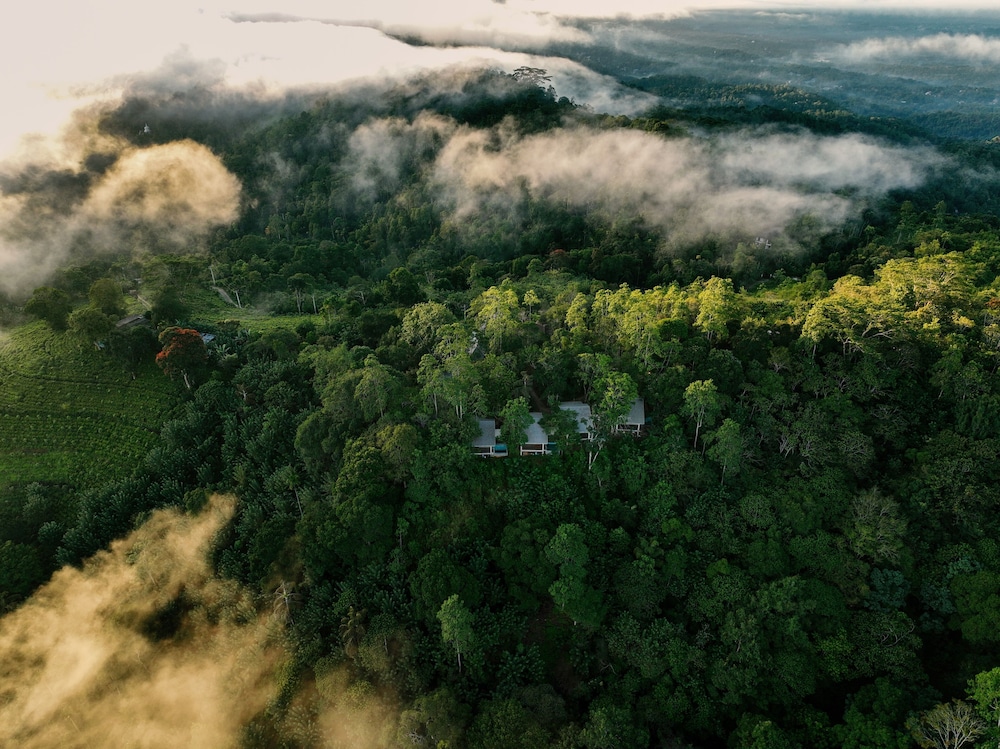Celestial Hills by The Clarks — 4-Star Luxury Hotel in Kandy, Sri Lanka