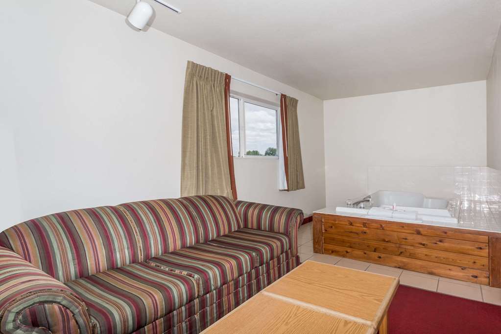Super 8 by Wyndham Fruita - photo 13