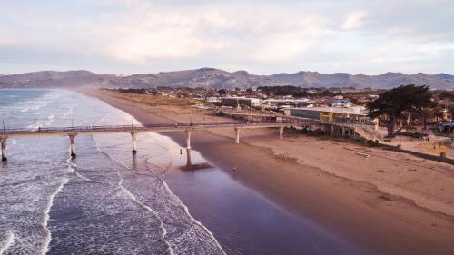 Beachfront Haven — 4-Star Luxury Hotel in Christchurch, New Zealand