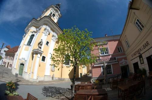 Kirchenwirt An Der Weinstrasse Boutique Hotel — Ehrenhausen