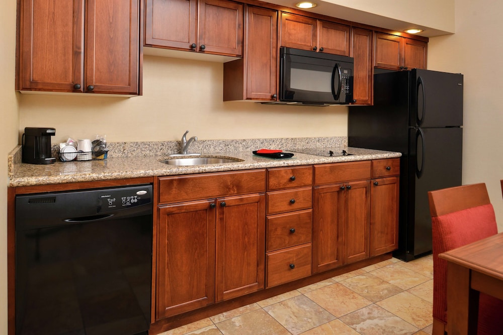 Hampton Inn Idaho Falls Airport - photo 19