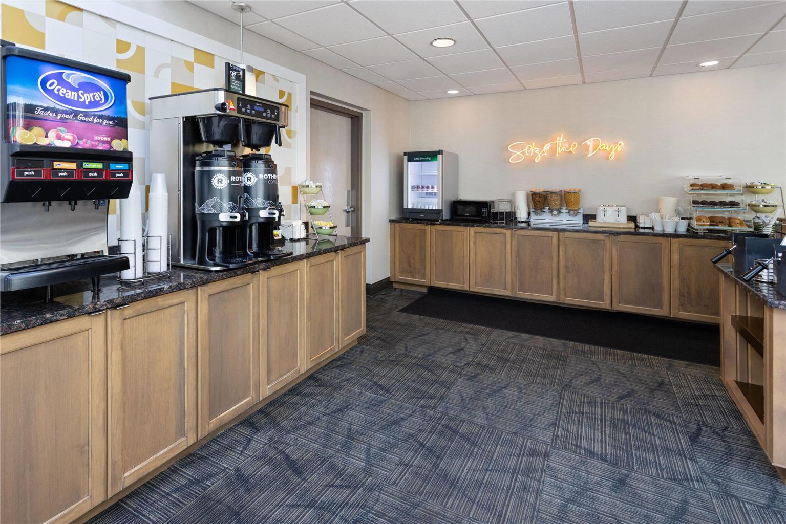 Days Inn by Wyndham Penn State - photo 28