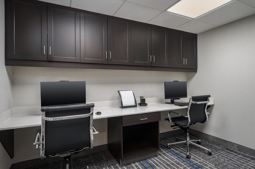 Hampton Inn Pawtucket - photo 35