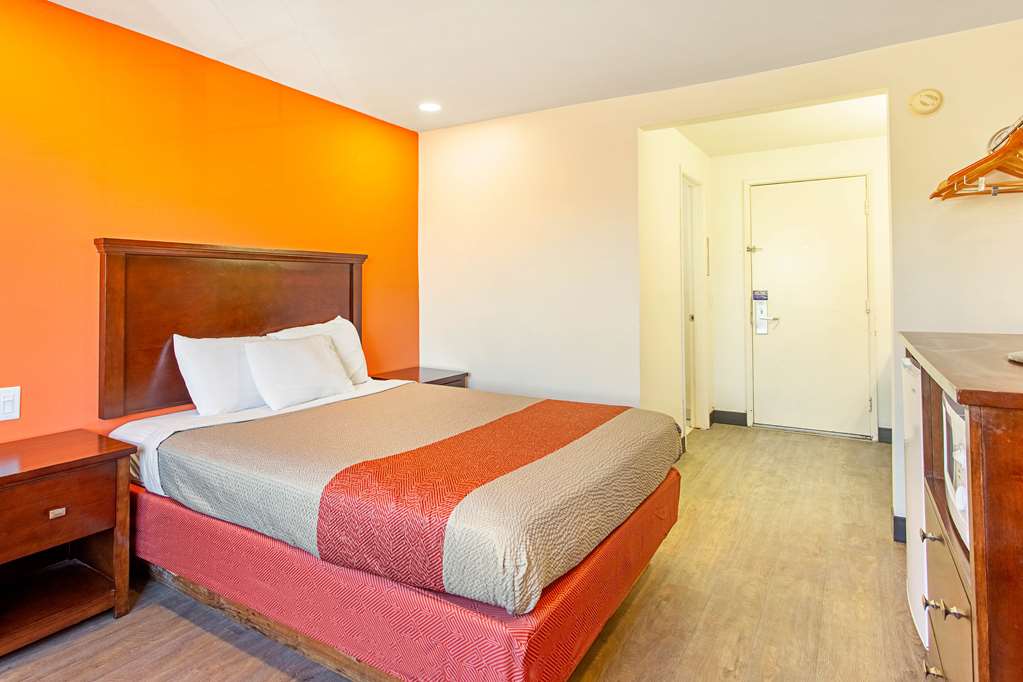 Motel6 Pendleton OR West - photo 11