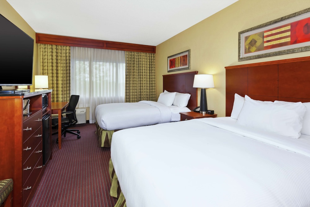 DoubleTree by Hilton Holland - photo 26
