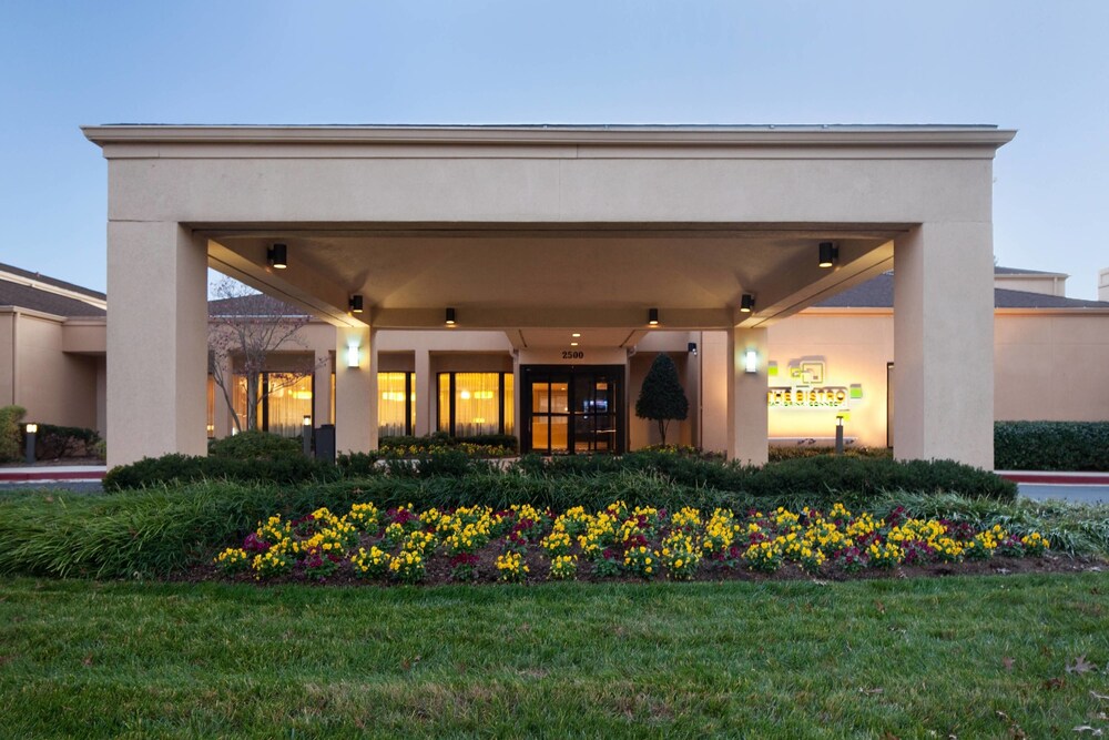 Courtyard by Marriott Rockville - photo 36