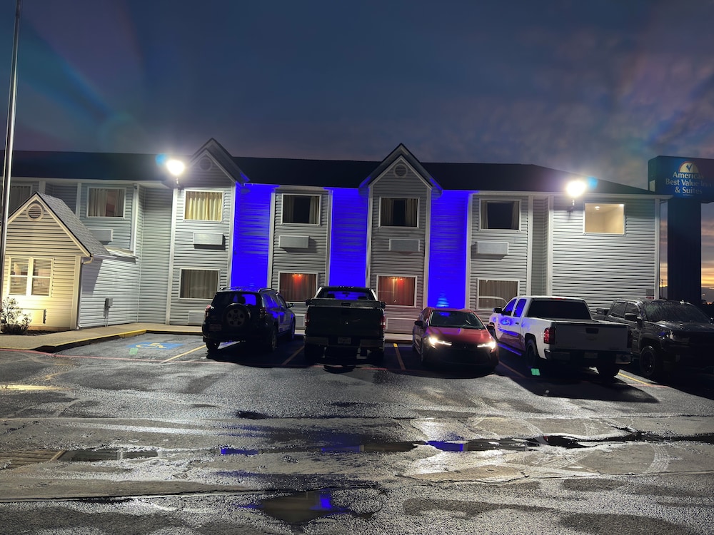Americas Best Value Inn & Suites Ada - photo 19