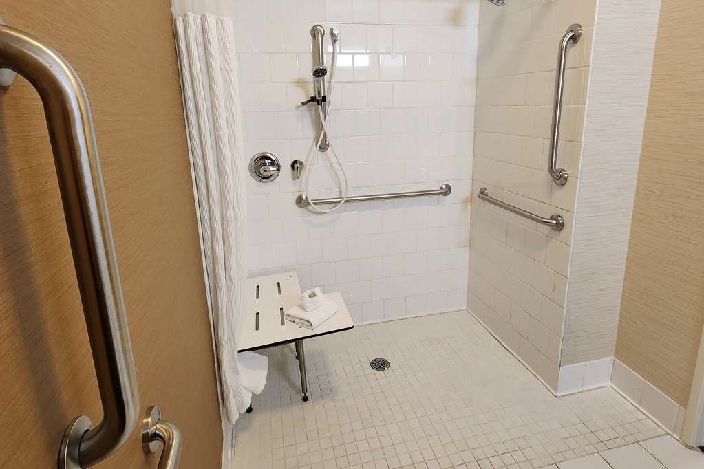 AmericInn by Wyndham St. Cloud MN Shopping Area - photo 17