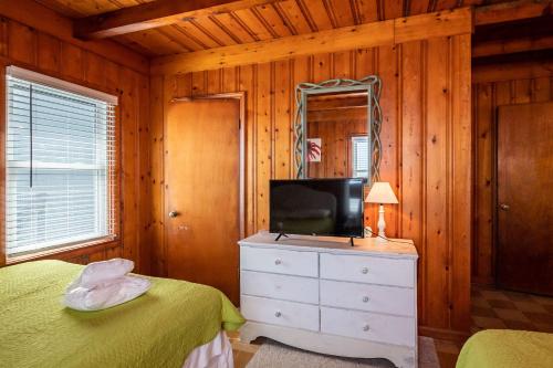 Lowe Tide by Oak Island Accommodations - photo 31