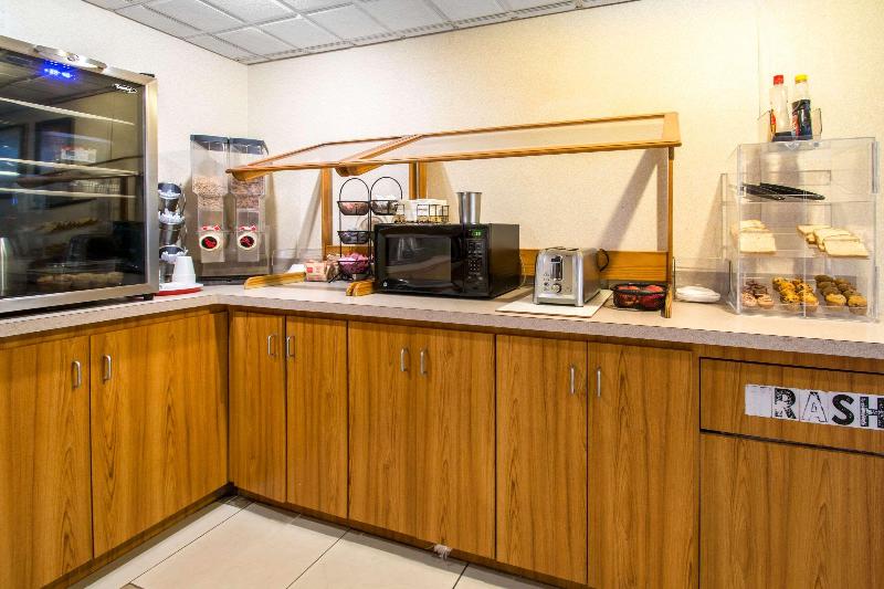 SureStay by Best Western Jacksonville Airport - photo 22
