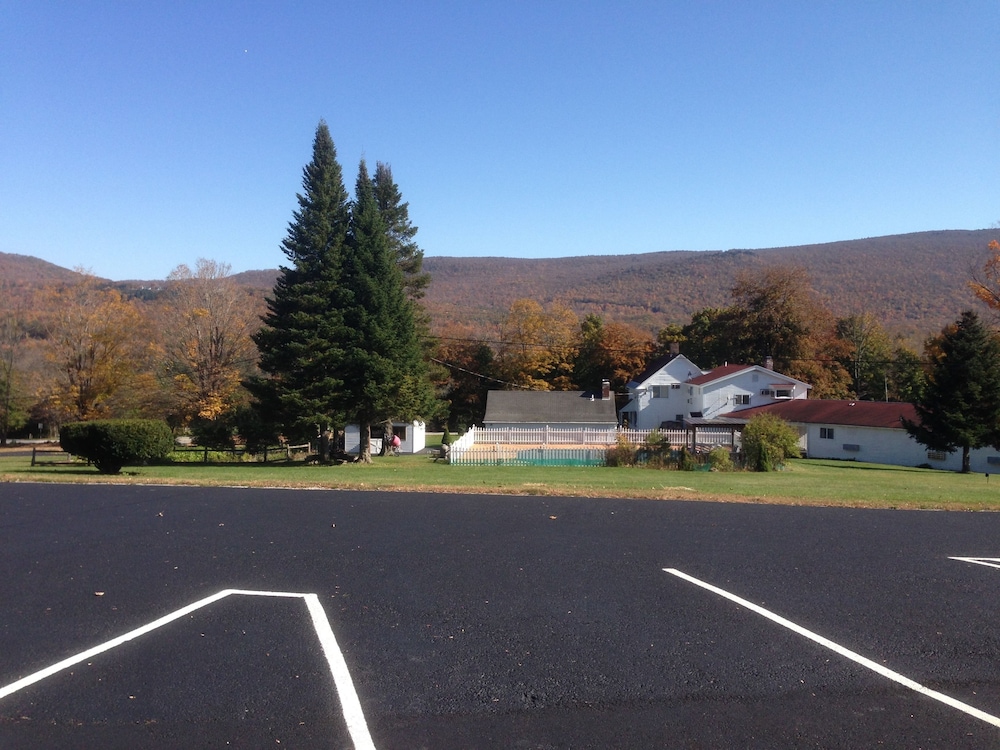 Four Winds Country Motel - photo 37