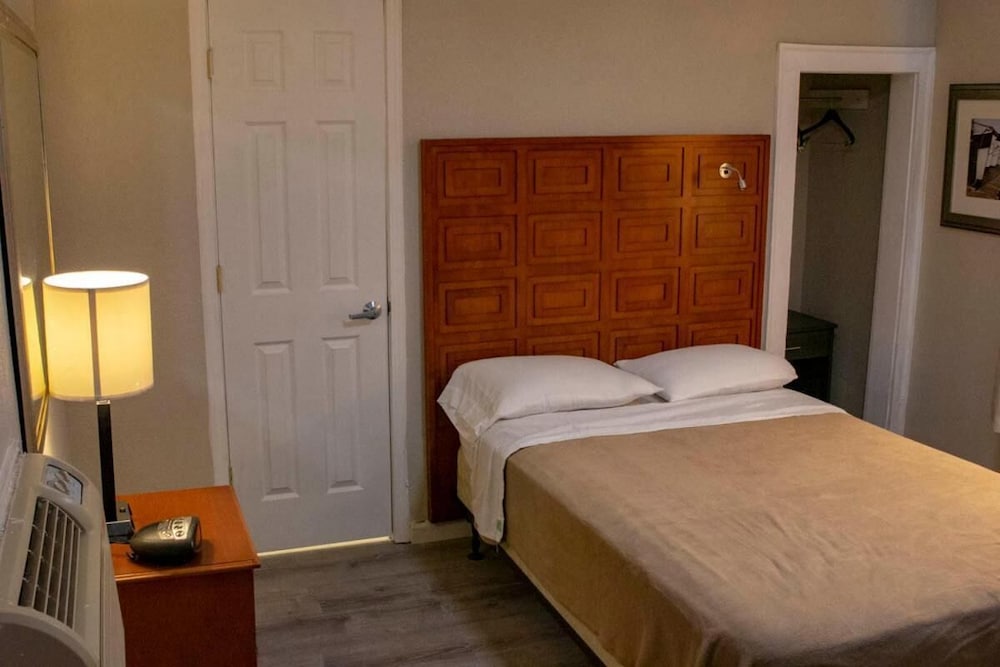 Southern Star Inn - photo 7