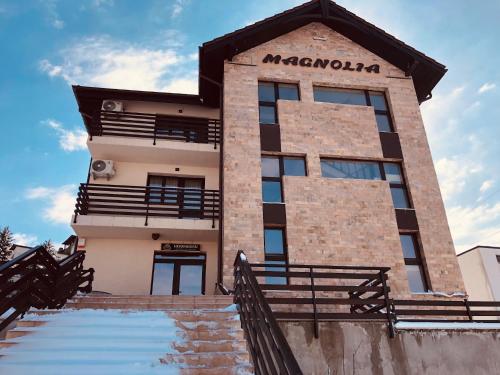 Pensiunea Magnolia — 4-Star Luxury Hotel in Craiova, Romania