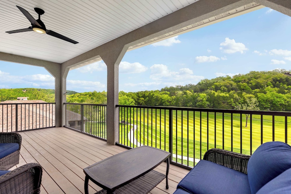 Fairway Lake Retreat — hotel in Camdenton