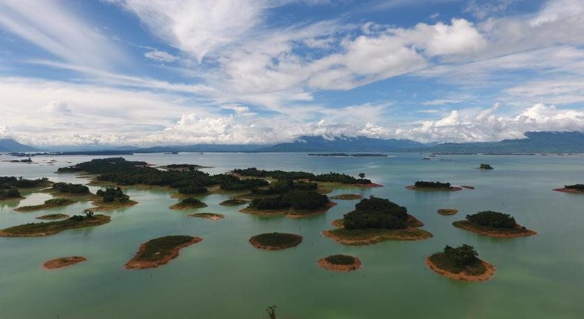 Dansavanh Namngum Resort in Vientiane, Laos