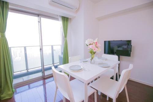 10min walk to Shinjuku YEoE 2 — 4-Star Luxury Hotel in Tokyo, Japan