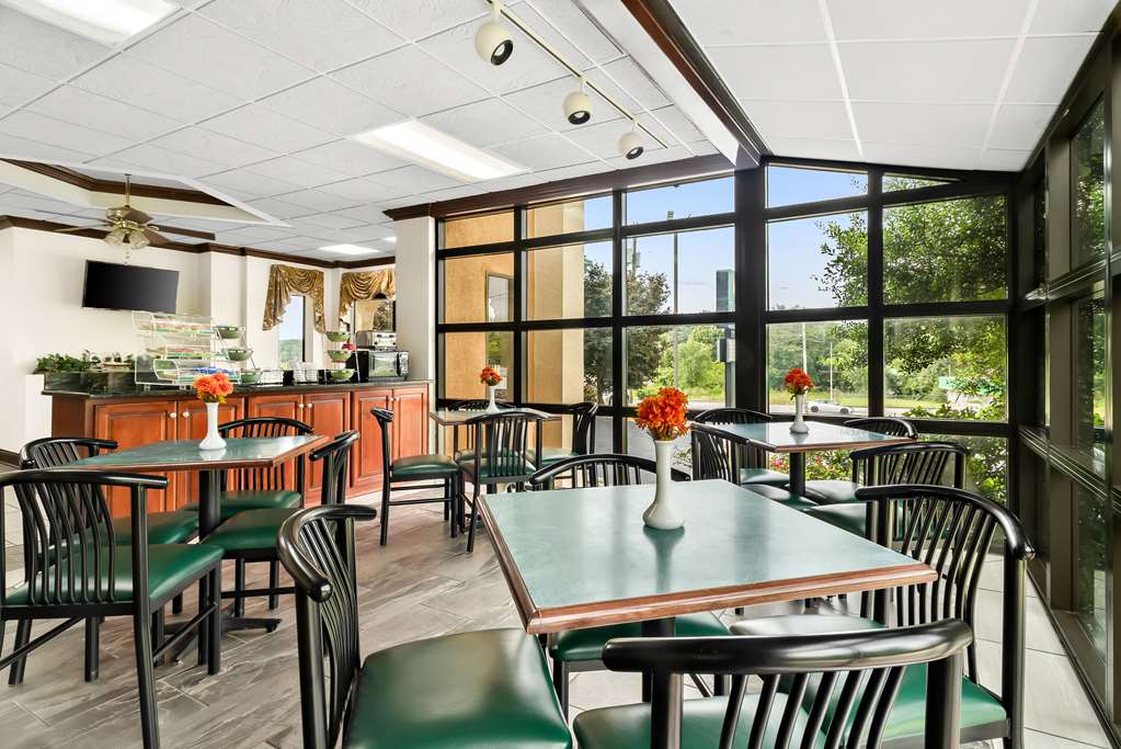 Quality Inn Russellville - photo 32