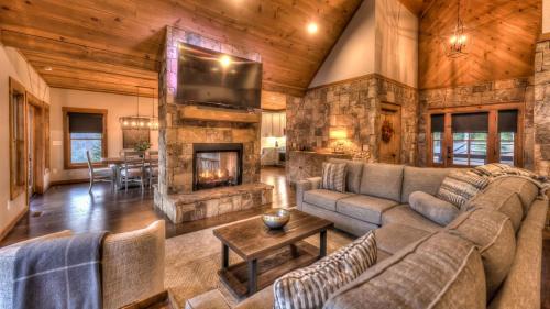 Paradise Found - carbon neutral hotel in Blue Ridge