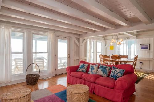 Cuddlefish by Oak Island Accommodations - photo 18