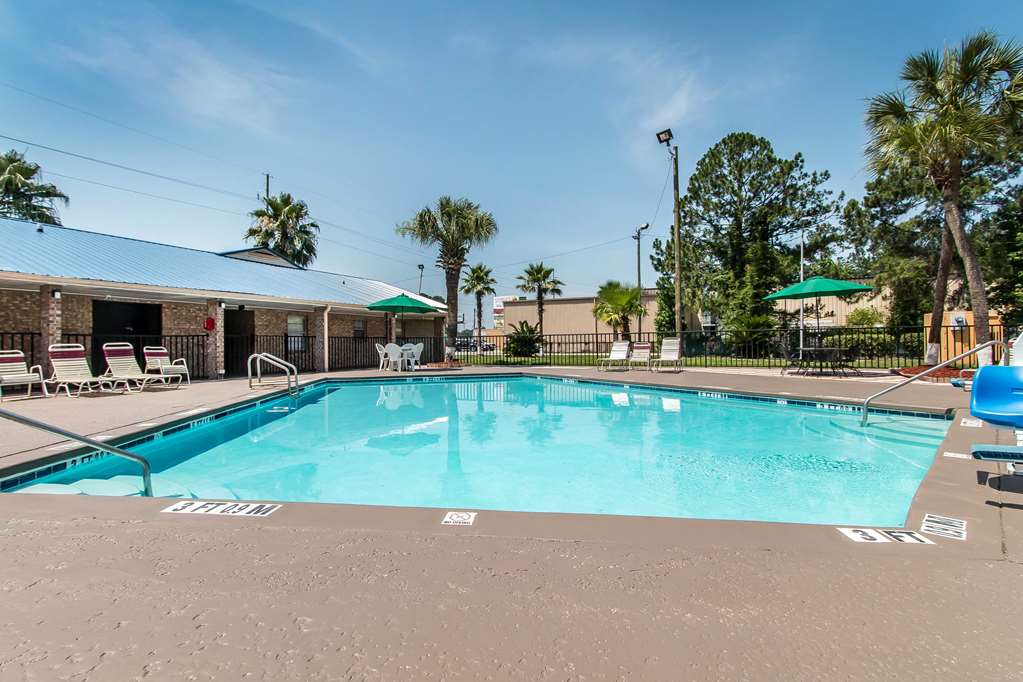 Quality Inn Hinesville Fort Stewart Area - photo 21