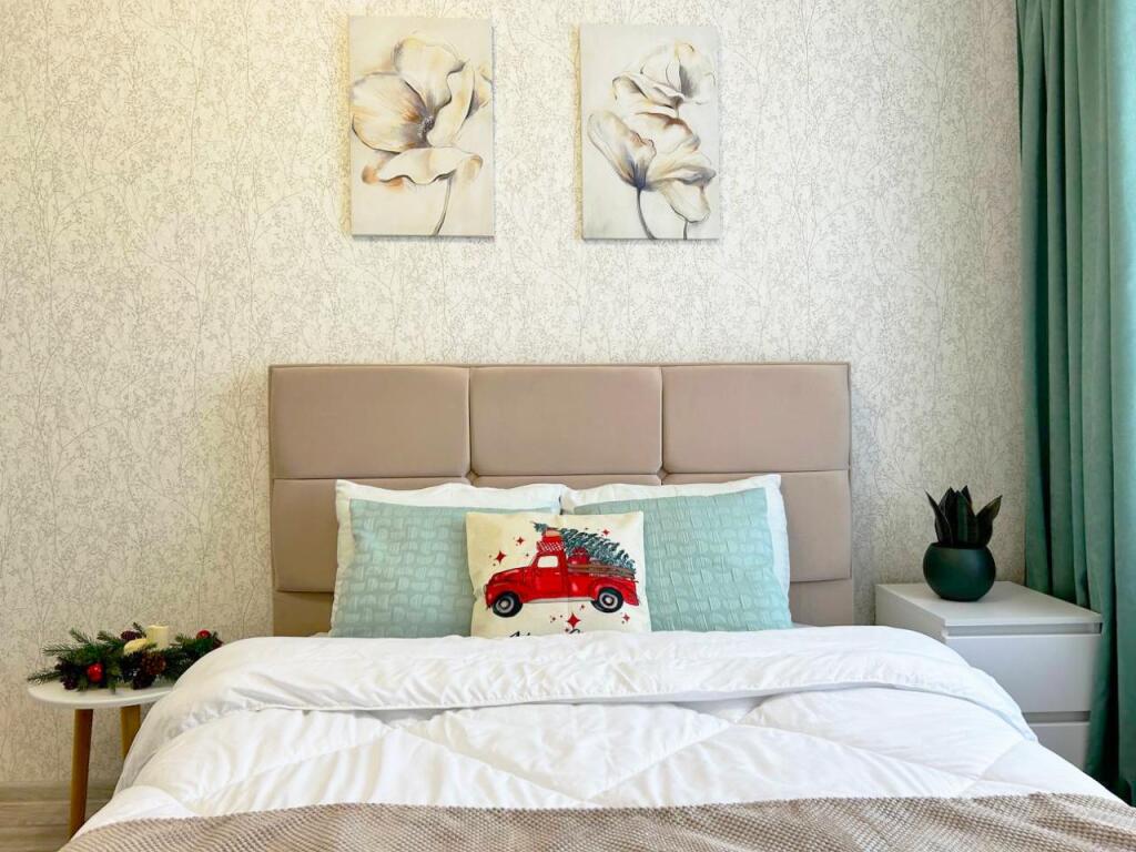 NiKiRent on street Saratov highway 77 in Balakovo, Russia