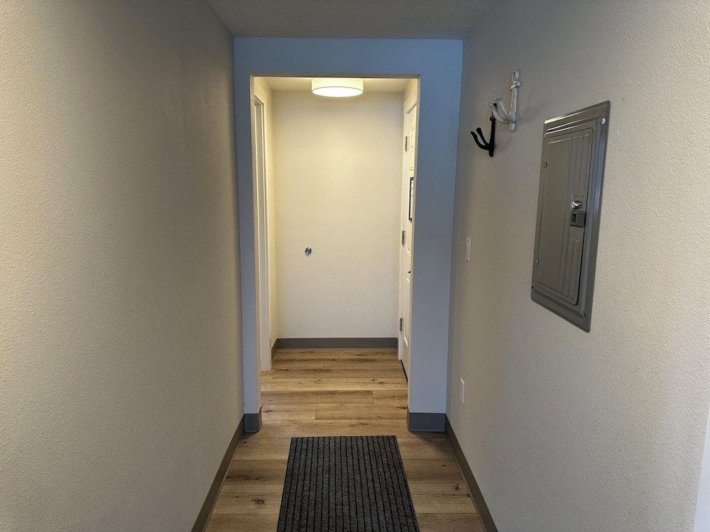 West Beach Suites - photo 15