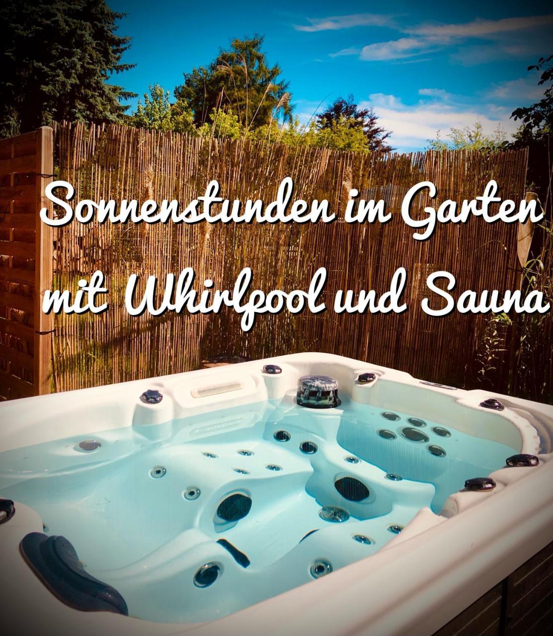 GartenLoft mit Outdoor Whirlpool und Garten — hotel in Petershagen