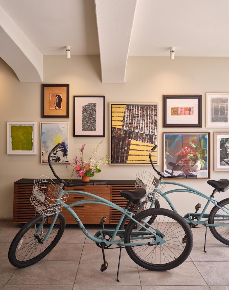 The Ambassador Hotel of Waikiki Tapestry Collection by Hilton - photo 4