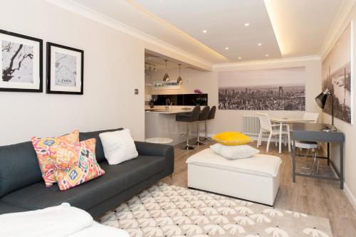 The Mews York Place by Harrogate Serviced Apartments