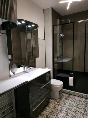 Grand Studio Idealement Situe — hotel in Chambray-Les-Tours