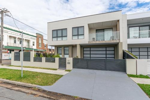 Sandcastle - carbon neutral hotel in Merewether