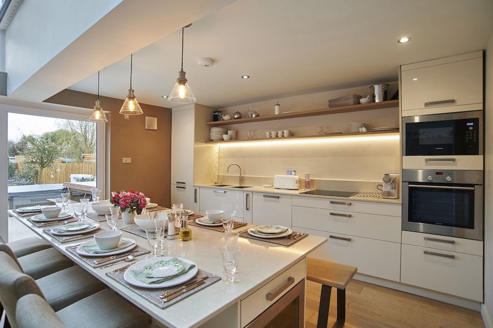 Hydrangea House — 4-Star Luxury Hotel in Hythe, United Kingdom