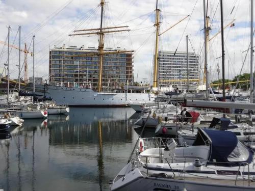 Orchidée 3 Rooms Apartment — 4-Star Luxury Hotel in Ostend, Belgium