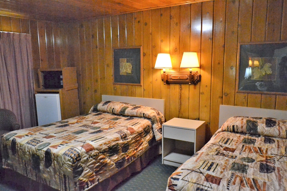 Innkeeper Motel - photo 8