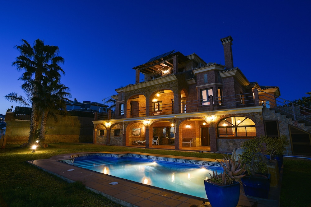 Balcon De La Cala — Rincon De La Victoria