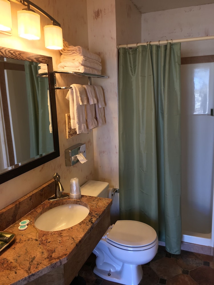The Riverside Ranch RV Park Motel & Campground - photo 8