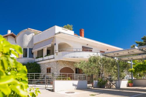 Anemos apartment town Krk — 4-Star Luxury Hotel in Krk, Croatia