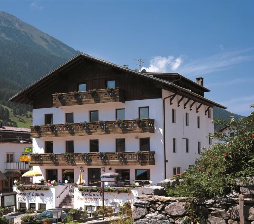 Hotel Lamm in Curon Venosta, Italy
