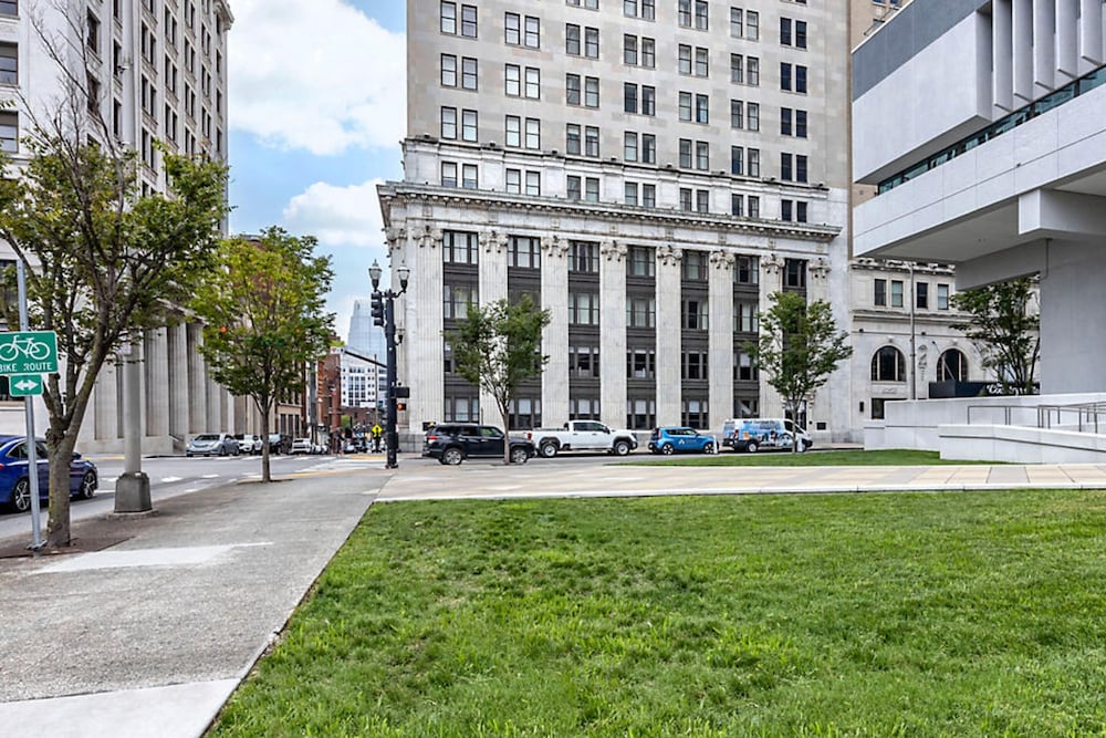 Bluegreen Downtown Nashville - photo 20