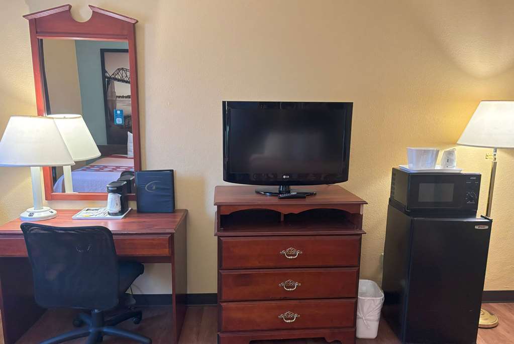 Super 8 by Wyndham O'Fallon - photo 16