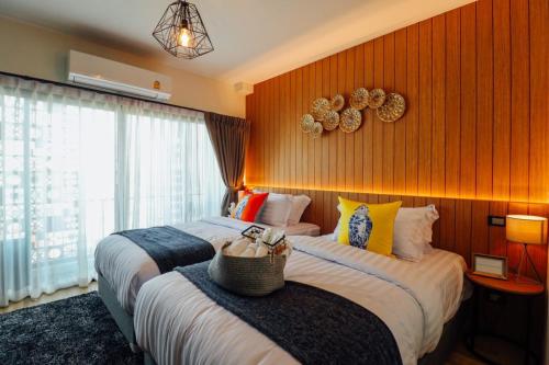 Tree for rest poshtel