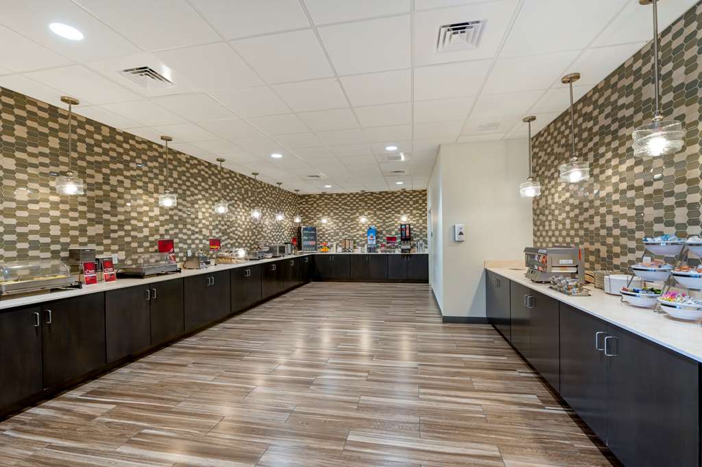 Best Western Plus Centralia Hotel & Suites - photo 30