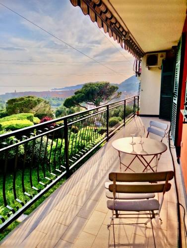 10 min. dalla spiaggia Double Suite nel verde — 4-Star Luxury Hotel in Lavagna, Italy