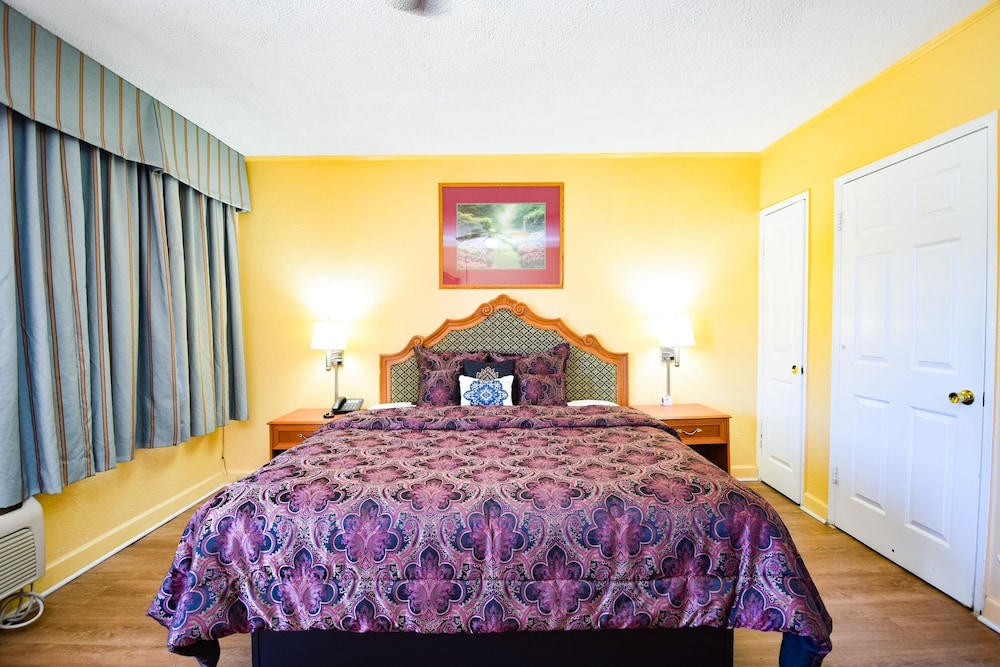 Economy Inn Beebe - photo 12