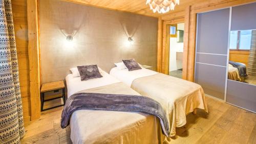 Chante Merle Chalet BO Immobilier — 4-Star Luxury Hotel in Chatel, France