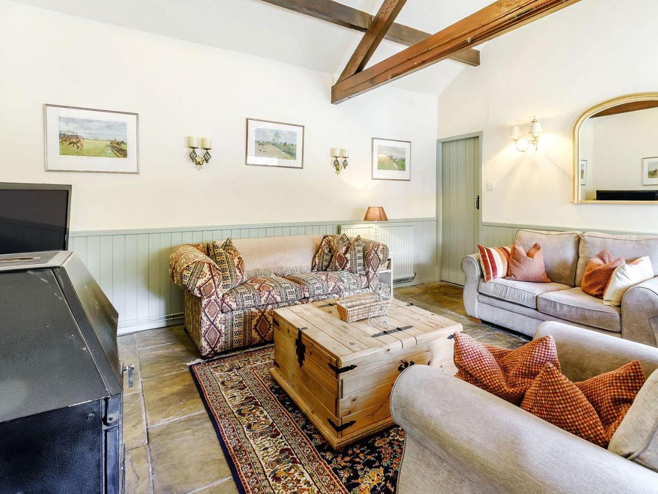Stable Cottage E5118
