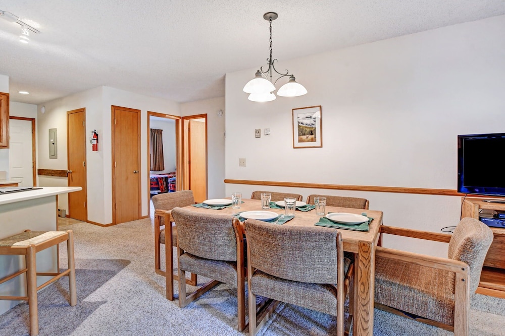Indian Peaks Resort - photo 21