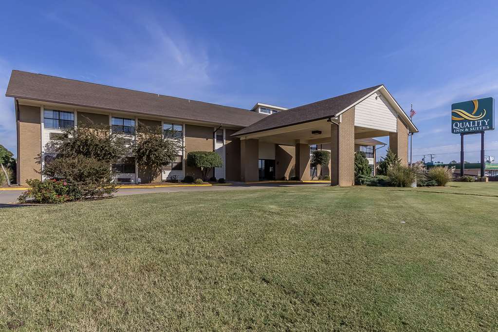 Quality Inn & Suites Stuttgart North - photo 2