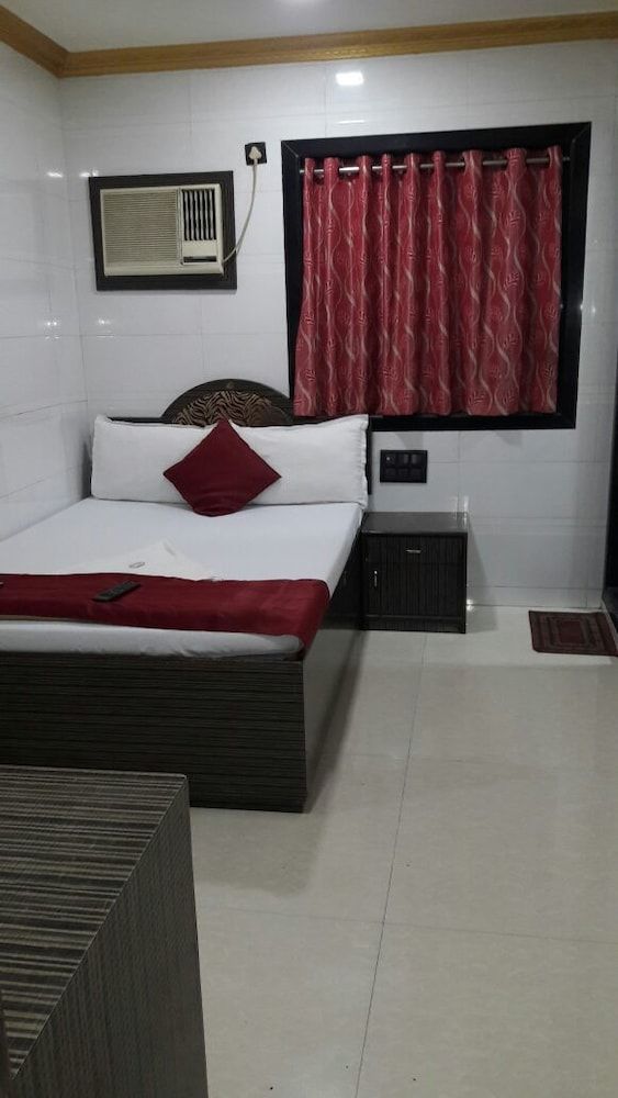 Central Guest House