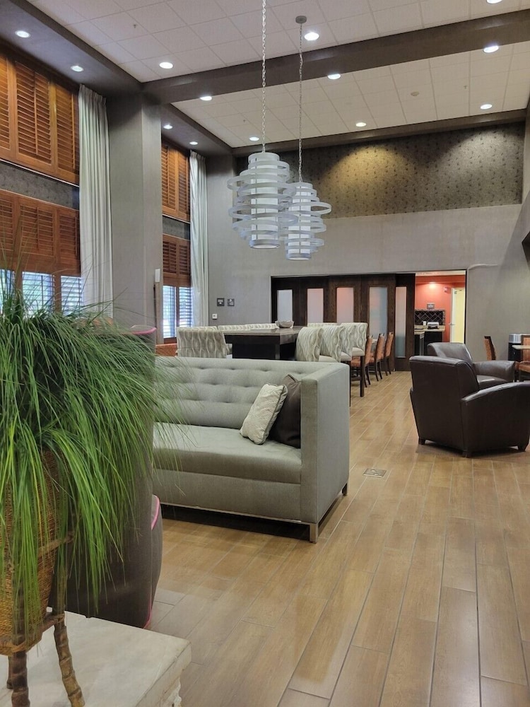 Hampton Inn & Suites Austin Cedar Park Lakeline - photo 2